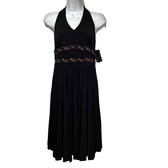 Signature by Robbie bee woman’s size 8P black pleated embroidered halter Dress - Picture 1 of 6